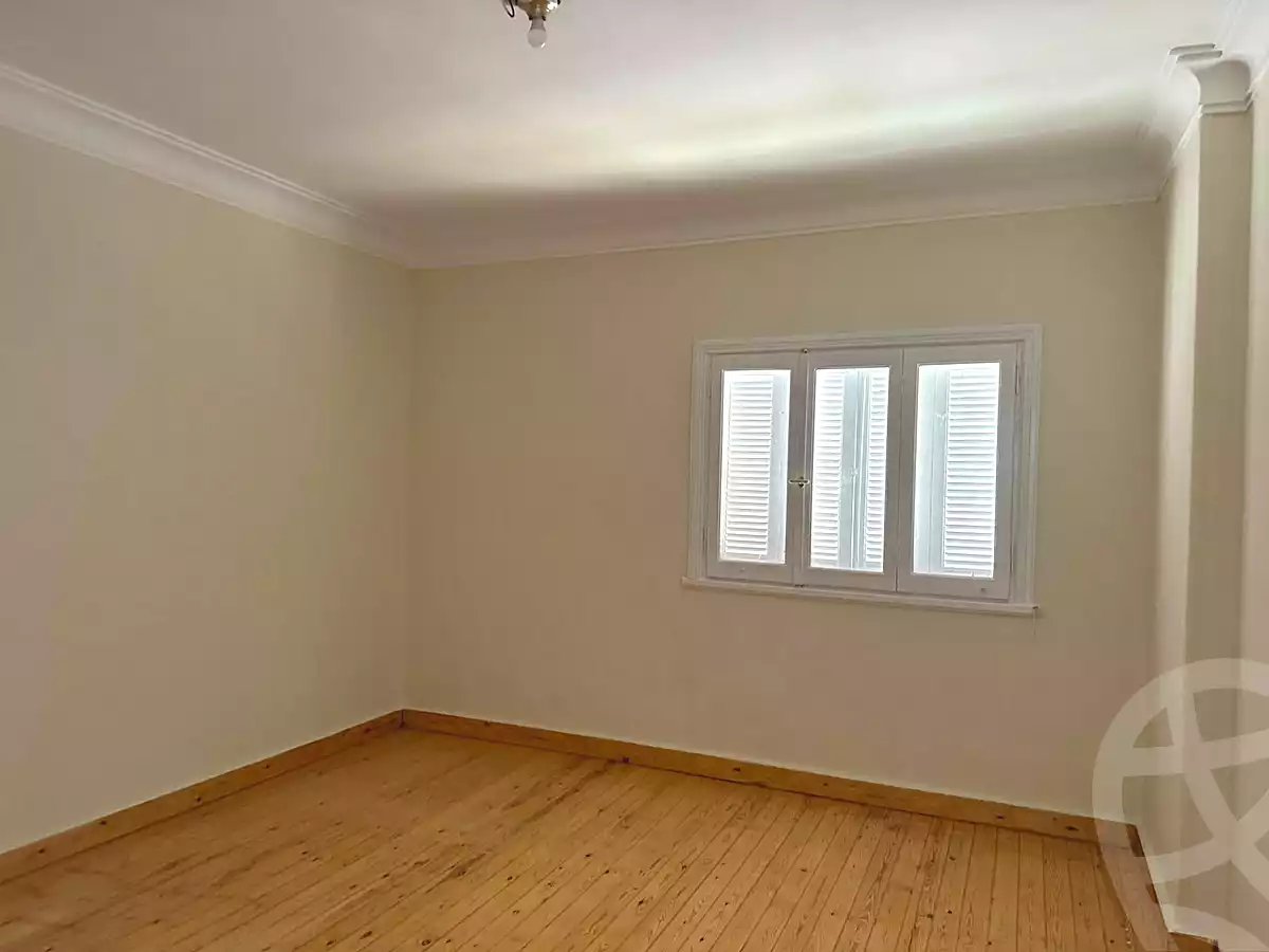 https://aqarmap.com.eg/ar/listing/7352364-for-sale-cairo-6th-of-october-el-ahyaa-neighborhood-5th-street-45