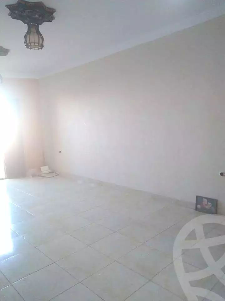 https://aqarmap.com.eg/en/listing/7352337-for-sale-alexandria-al-agamy-el-hanouvel-radwan-st