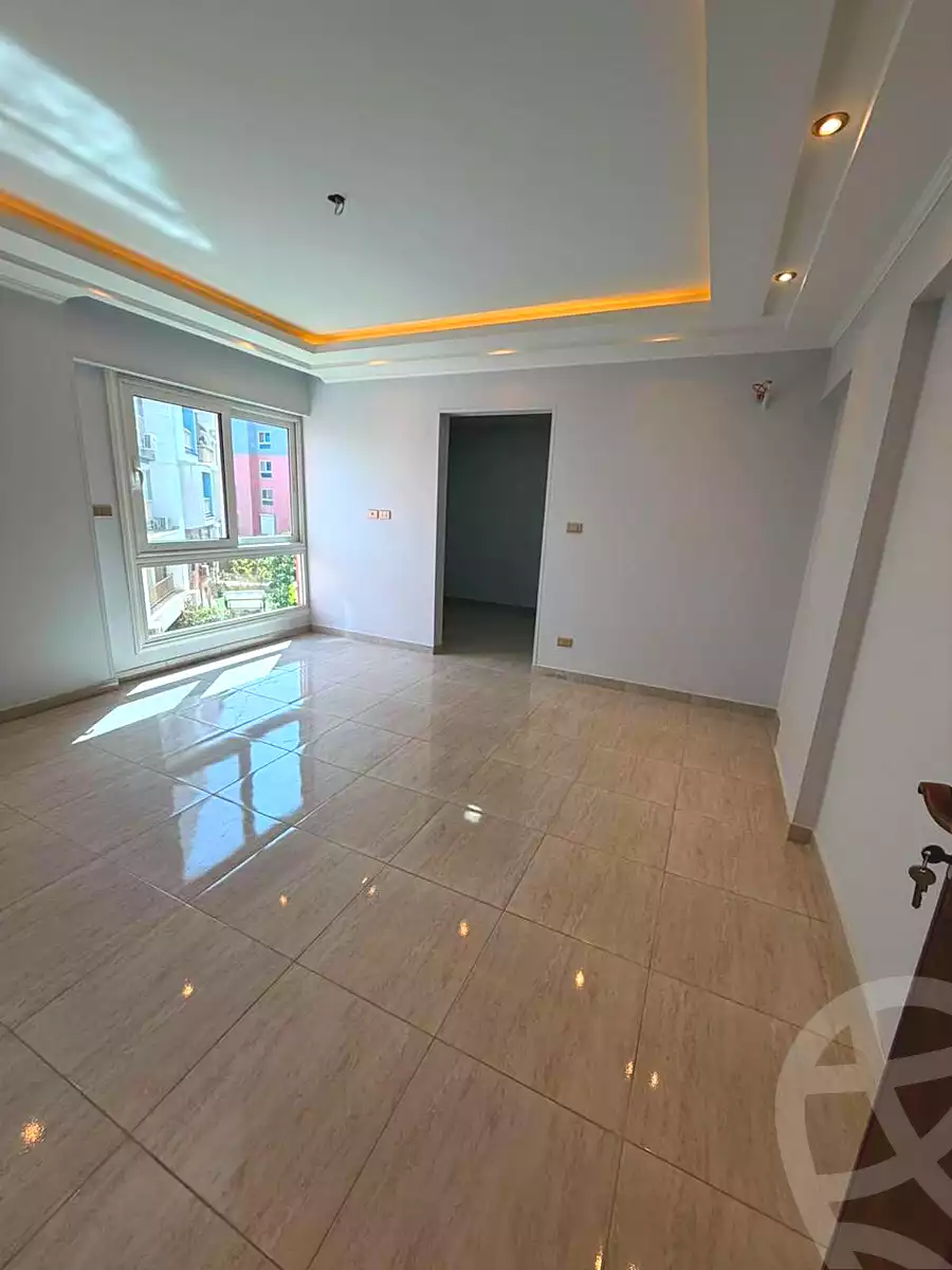 https://aqarmap.com.eg/en/listing/7352413-for-sale-cairo-new-cairo-compounds-mwrd-fq-llttwyr