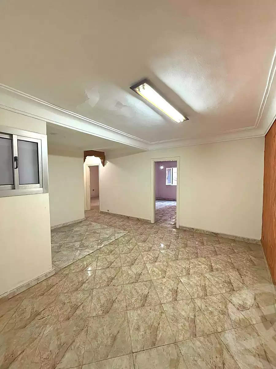 https://aqarmap.com.eg/ar/listing/7352895-for-sale-alexandria-sydy-bshr-sydy-bshr-bhry-gamal-abd-el-nasir-st