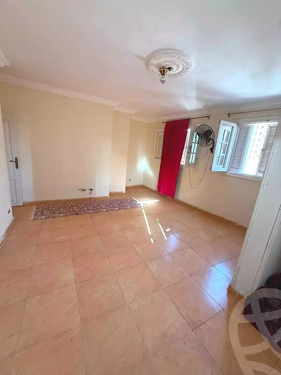 https://aqarmap.com.eg/ar/listing/7352984-for-sale-alexandria-sydy-bshr-sydy-bshr-bhry-shr-khld-bn-lwlyd