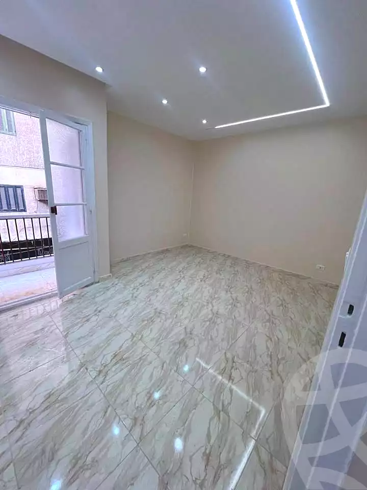 https://aqarmap.com.eg/en/listing/7353144-for-sale-alexandria-lsywf-el-seyouf-bahri-abd-al-hadi-al-gazar-zayna-st