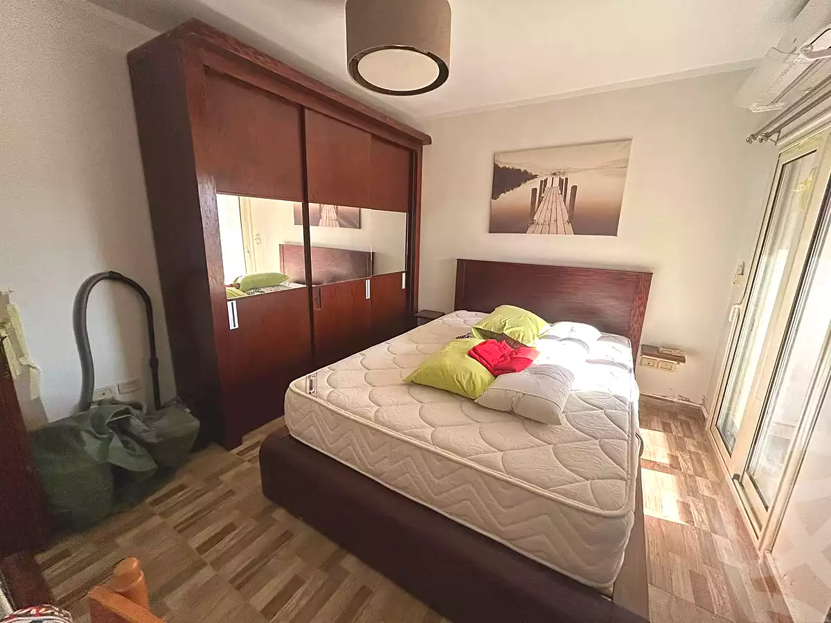 https://aqarmap.com.eg/ar/listing/7353236-for-sale-cairo-6th-of-october-el-hay-el-motamyz-el-motamayez-neighborhood-abd-el-haleem-mahmoud-st