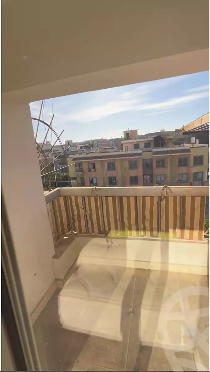 https://aqarmap.com.eg/ar/listing/7353236-for-sale-cairo-6th-of-october-el-hay-el-motamyz-el-motamayez-neighborhood-abd-el-haleem-mahmoud-st