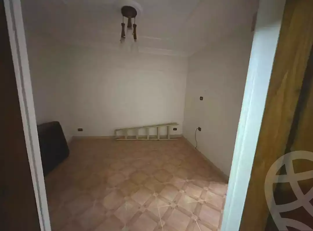 https://aqarmap.com.eg/ar/listing/7353462-for-sale-alexandria-sydy-bshr-sydy-bshr-bhry-gamal-abd-el-nasir-st