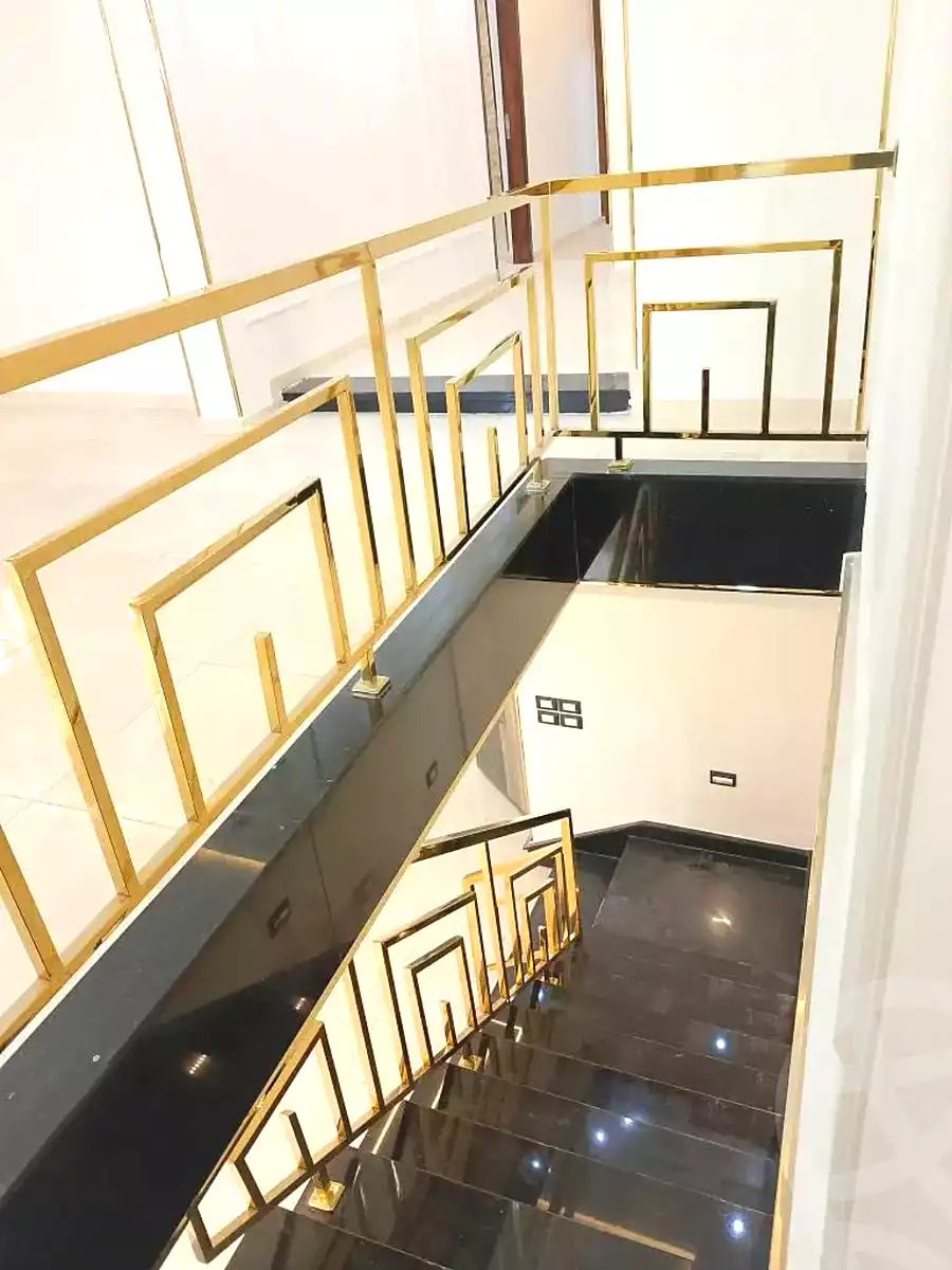 https://aqarmap.com.eg/en/listing/7353768-for-sale-alexandria-al-agamy-el-hanouvel