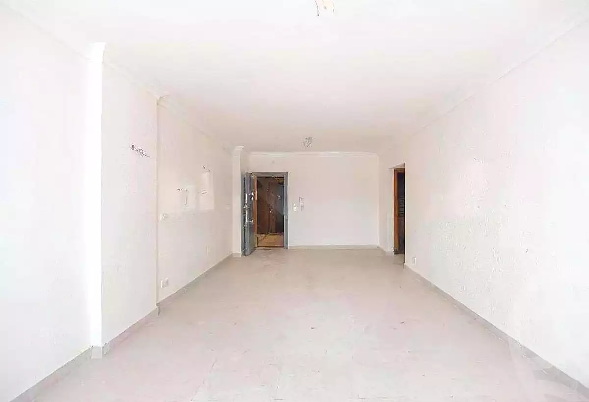 https://aqarmap.com.eg/ar/listing/7353922-for-sale-alexandria-moharram-bey