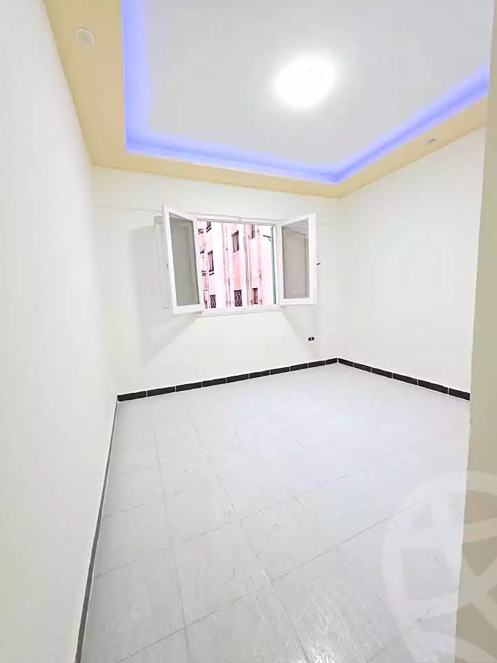 https://aqarmap.com.eg/ar/listing/7353981-for-sale-alexandria-al-agamy-shataa-el-nakheel