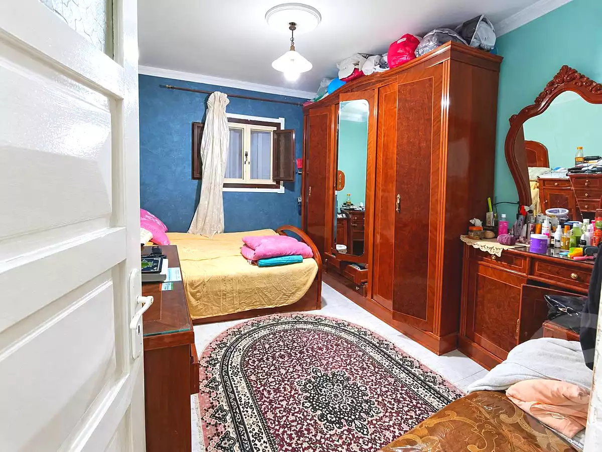 https://aqarmap.com.eg/en/listing/7354008-for-sale-alexandria-moharram-bey-erfan-st