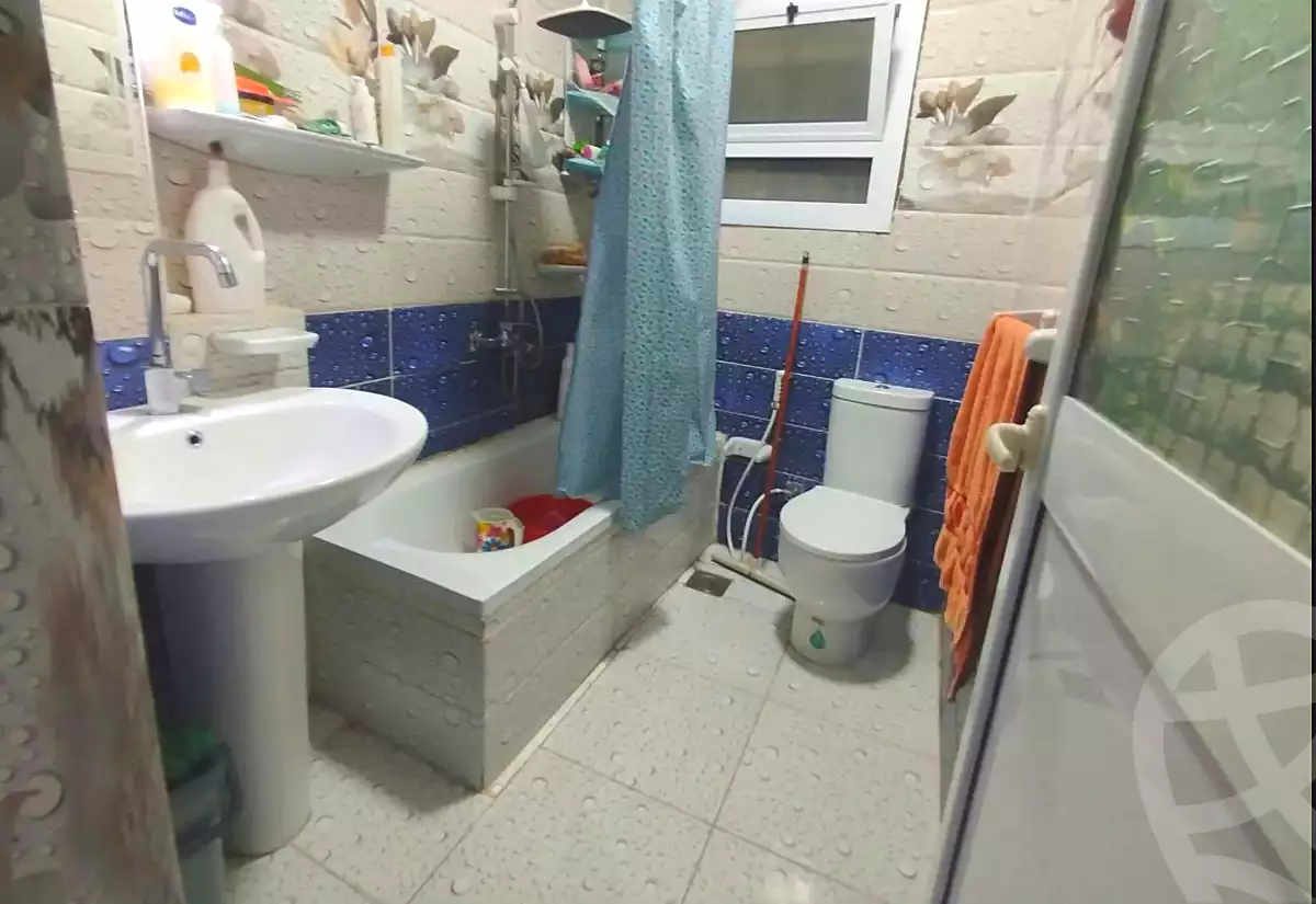https://aqarmap.com.eg/ar/listing/7354106-for-sale-alexandria-al-agamy-el-hanouvel-el-kholafaa-el-rashdeen-st