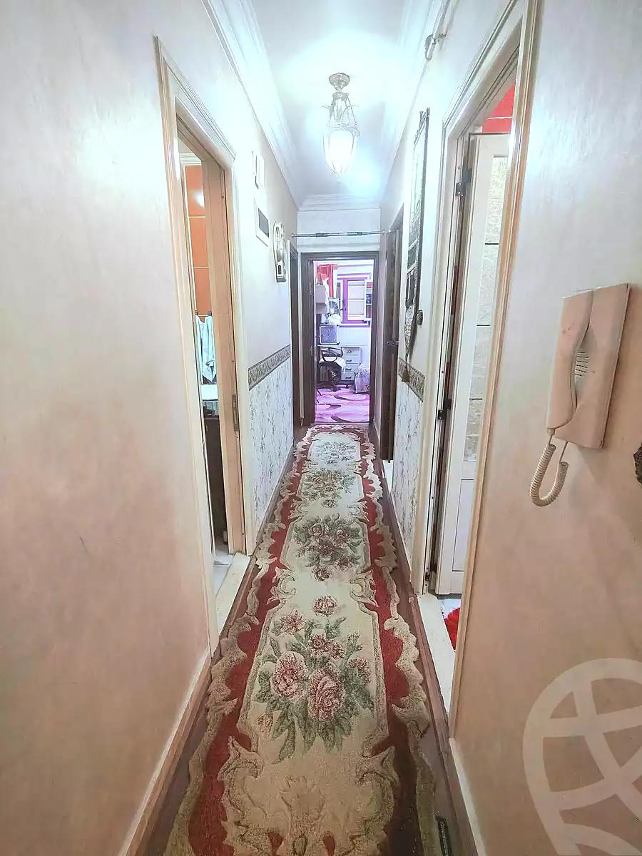 https://aqarmap.com.eg/ar/listing/7354190-for-sale-alexandria-sydy-bshr-sydy-bshr-bhry-shr-mhmwd-l-yswy
