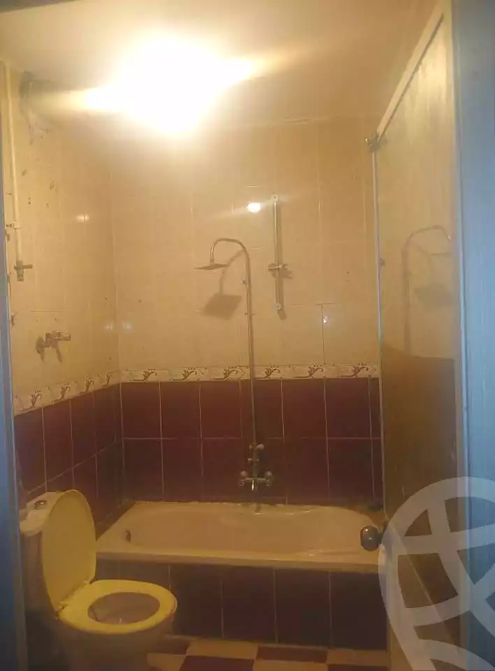 https://aqarmap.com.eg/ar/listing/7354460-for-sale-alexandria-sydy-bshr-sydy-bshr-qbly