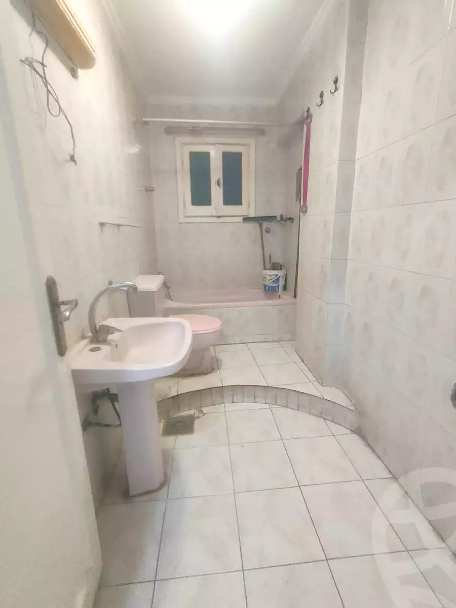 https://aqarmap.com.eg/en/listing/7354504-for-rent-alexandria-el-mandara-alex-el-mandara-bahri-sidi-kamal-st