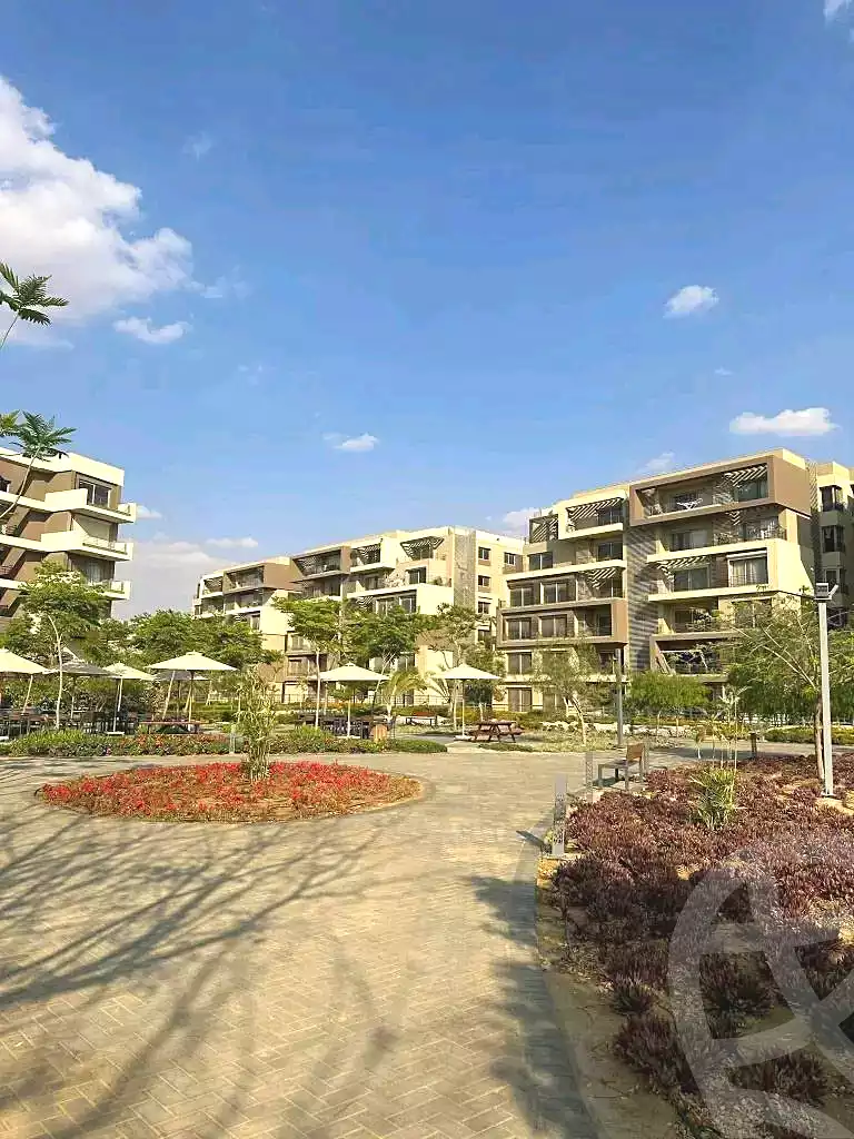 https://aqarmap.com.eg/ar/listing/7354545-for-sale-cairo-new-cairo-compounds-blm-hylz-nyw-kyrw