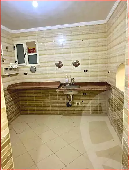 https://aqarmap.com.eg/ar/listing/7354643-for-rent-alexandria-sydy-bshr-sydy-bshr-bhry-shr-mhmwd-l-yswy