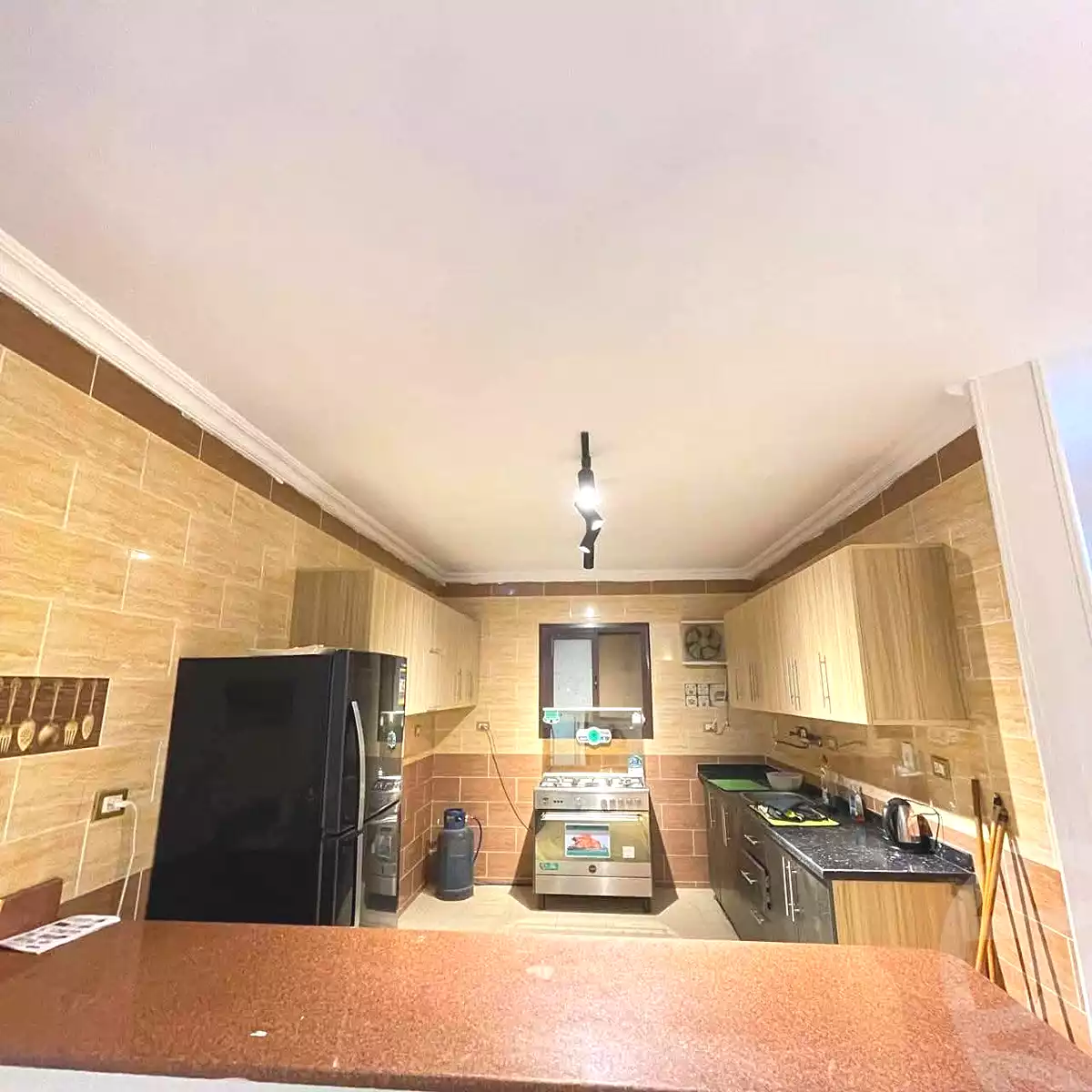 https://aqarmap.com.eg/ar/listing/7354690-for-rent-cairo-6th-of-october-el-ahyaa-neighborhood-1st-al-maahad