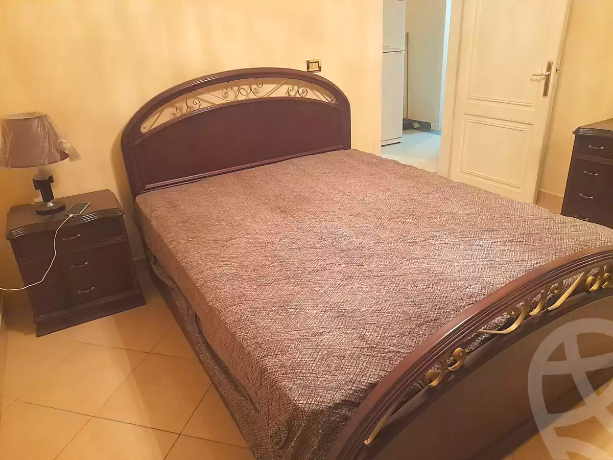 https://aqarmap.com.eg/ar/listing/7354838-for-rent-cairo-6th-of-october-el-hay-el-motamyz-el-motamayez-neighborhood-abdallah-al-nadim-al-zohour-st