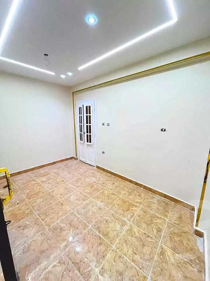 https://aqarmap.com.eg/en/listing/7354908-for-sale-alexandria-al-agamy-el-hanouvel-el-salam-st