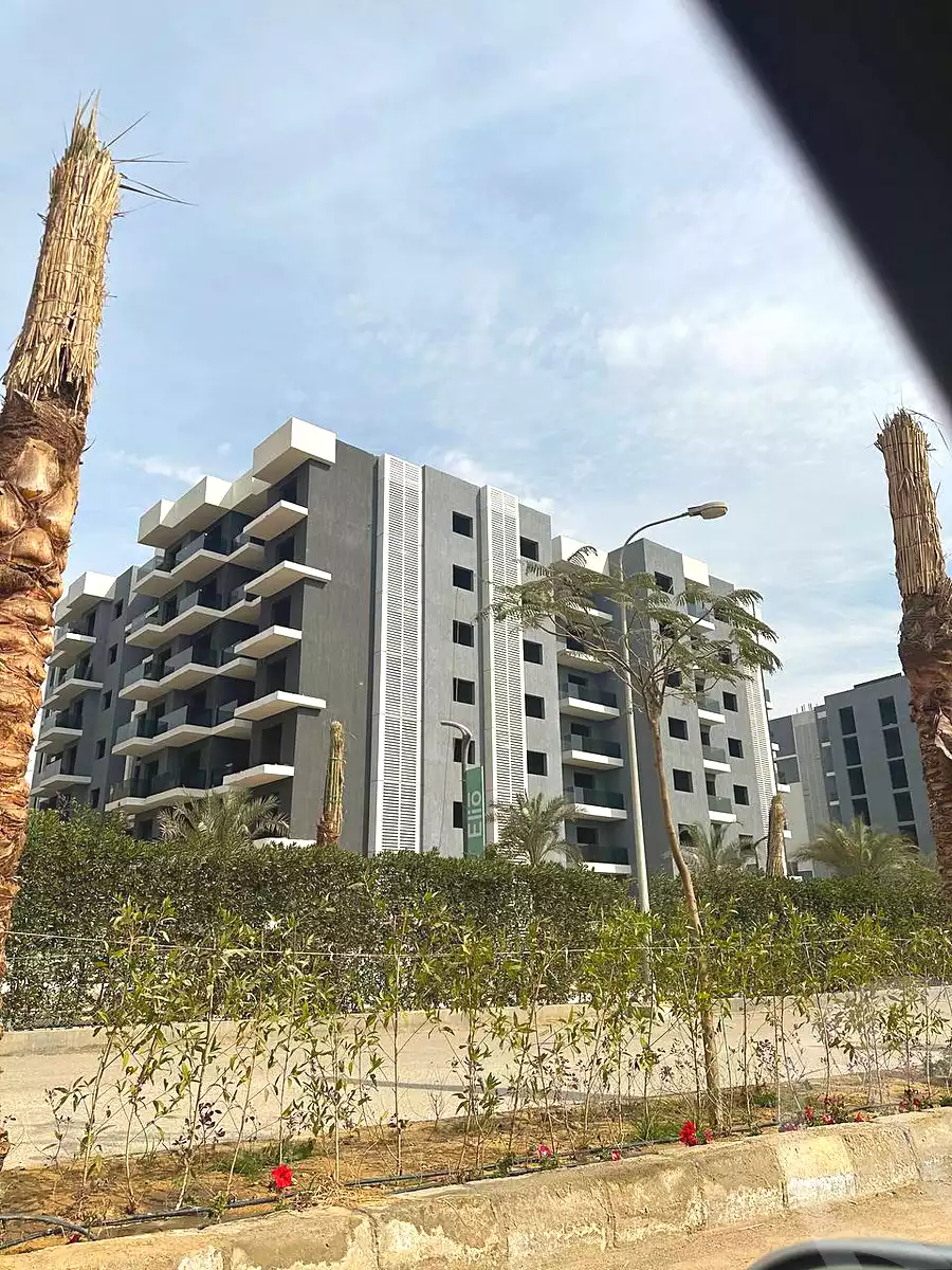 https://aqarmap.com.eg/ar/listing/7354935-for-sale-cairo-6th-of-october-hadaeq-october-golden-square