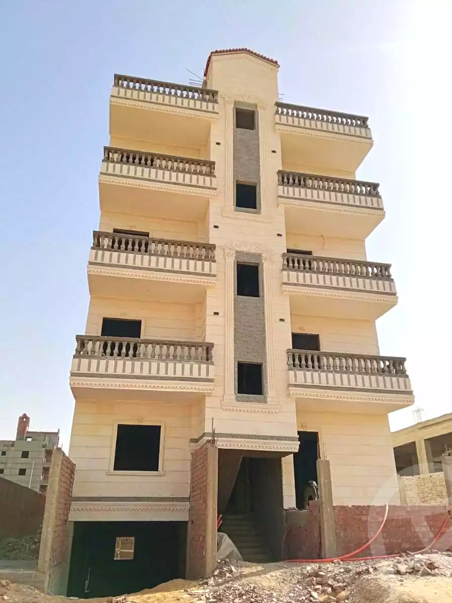 https://aqarmap.com.eg/ar/listing/7355010-for-sale-cairo-6th-of-october-hadaeq-october-golden-square