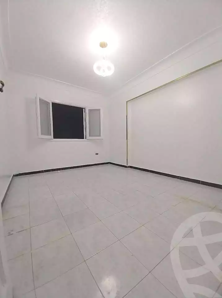 https://aqarmap.com.eg/ar/listing/7355067-for-sale-alexandria-al-agamy-shataa-el-nakheel