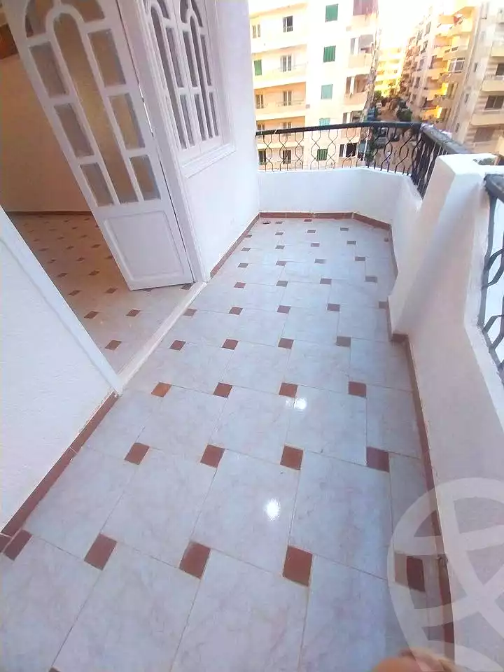 https://aqarmap.com.eg/en/listing/7355082-for-sale-alexandria-al-agamy-shataa-el-nakheel
