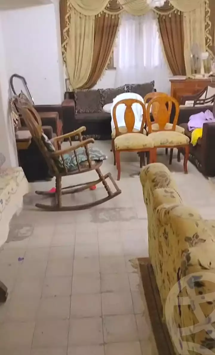 https://aqarmap.com.eg/ar/listing/7355271-for-sale-alexandria-al-agamy-el-hanouvel-radwan-st