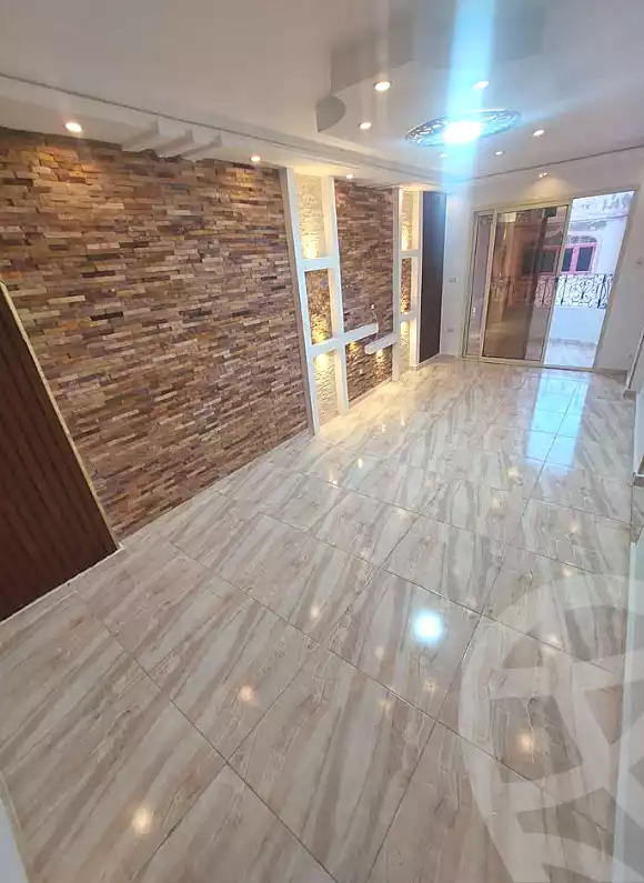https://aqarmap.com.eg/ar/listing/7355279-for-sale-alexandria-sydy-bshr-sydy-bshr-bhry-mohammed-youssef-ghaly-st