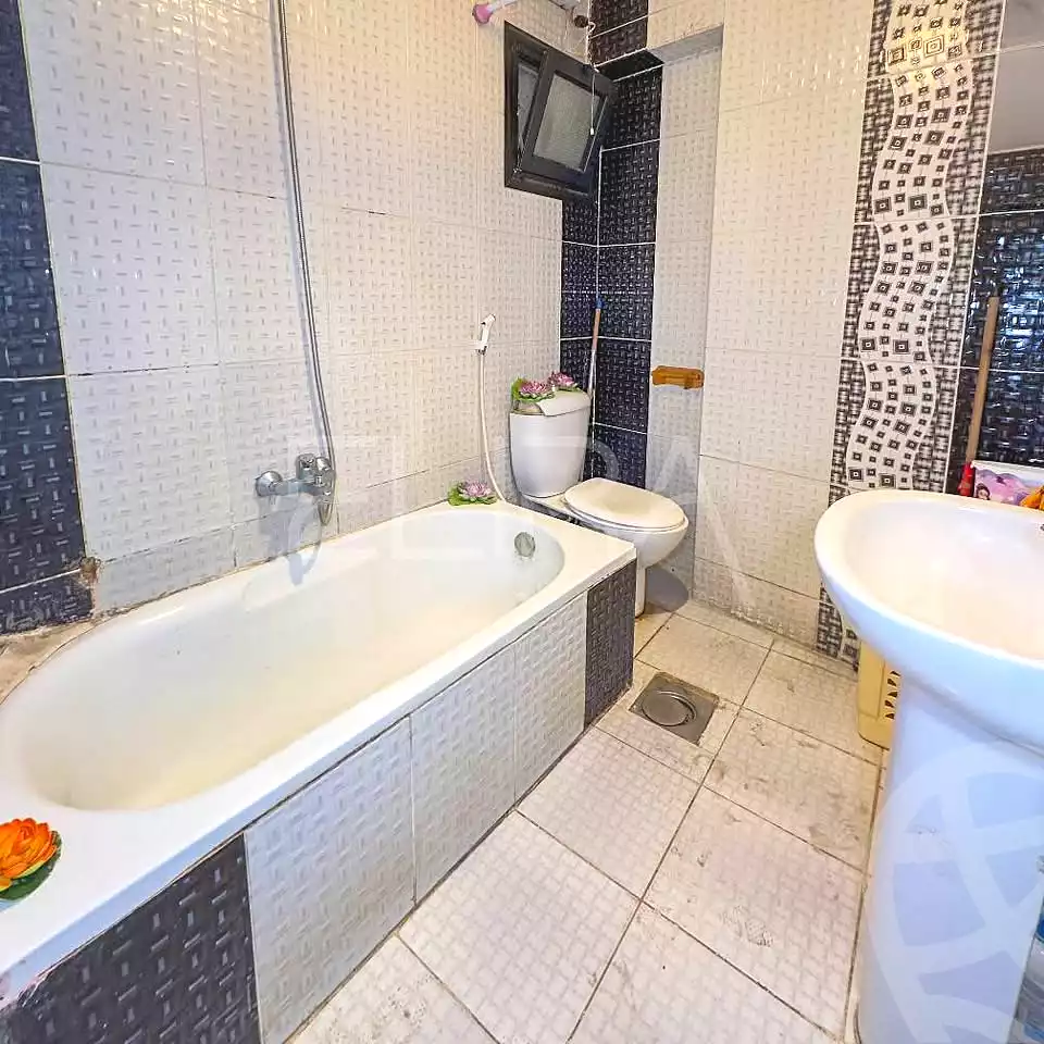 https://aqarmap.com.eg/en/listing/7355647-for-sale-alexandria-el-asafra-shr-jml-bd-lnsr