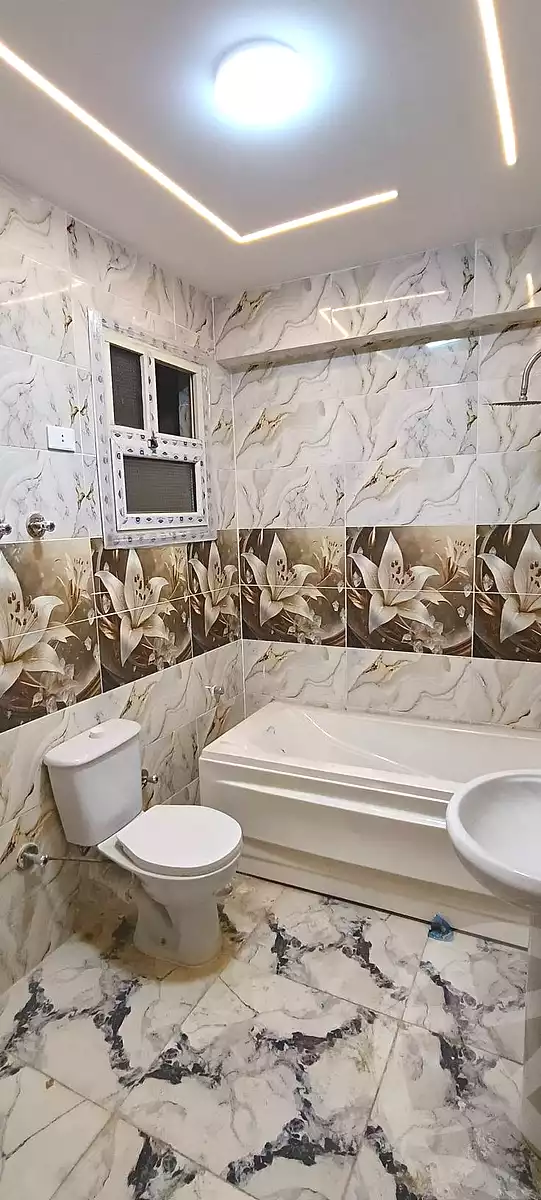 https://aqarmap.com.eg/ar/listing/7355847-for-sale-cairo-ain-shams-ain-shams-el-sharkia-el-eshrein-stt