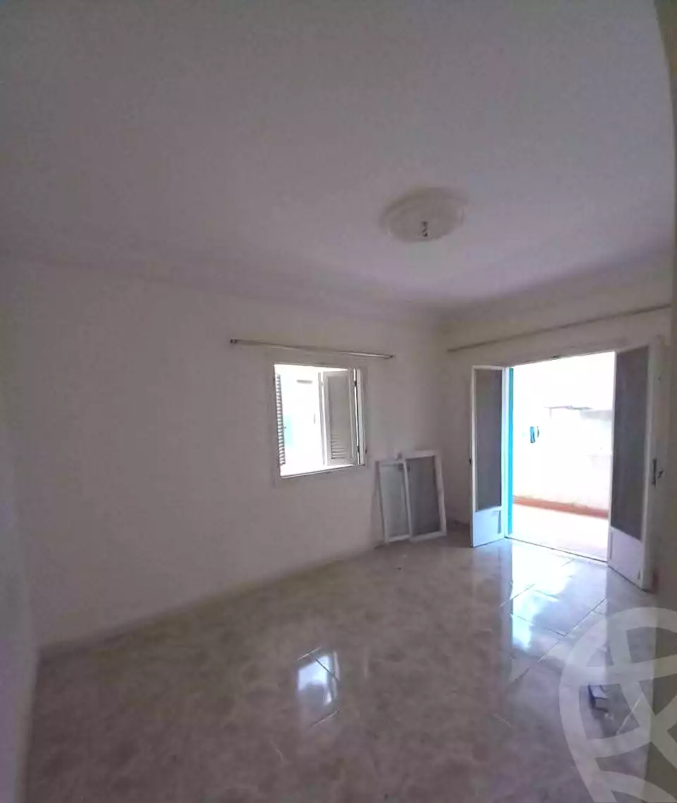 https://aqarmap.com.eg/ar/listing/7356056-for-sale-alexandria-al-agamy-lbytsh-princess-st