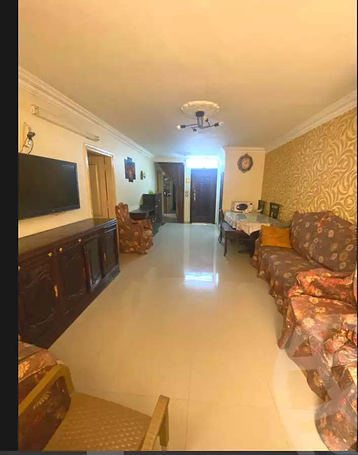 https://aqarmap.com.eg/ar/listing/7356133-for-sale-cairo-helwan-hadayek-helwan-nile-corniche-st