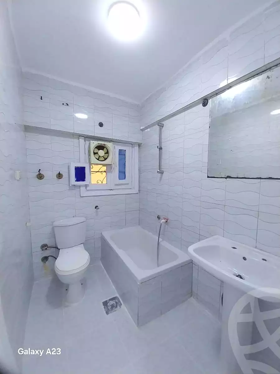https://aqarmap.com.eg/ar/listing/7356145-for-sale-alexandria-al-agamy-shataa-el-nakheel