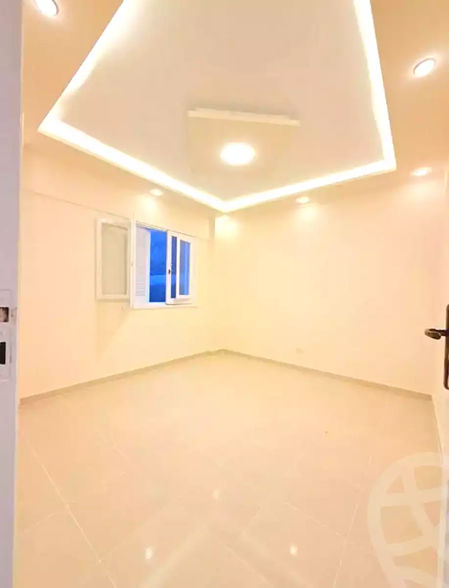 https://aqarmap.com.eg/ar/listing/7356312-for-sale-alexandria-al-agamy-shataa-el-nakheel