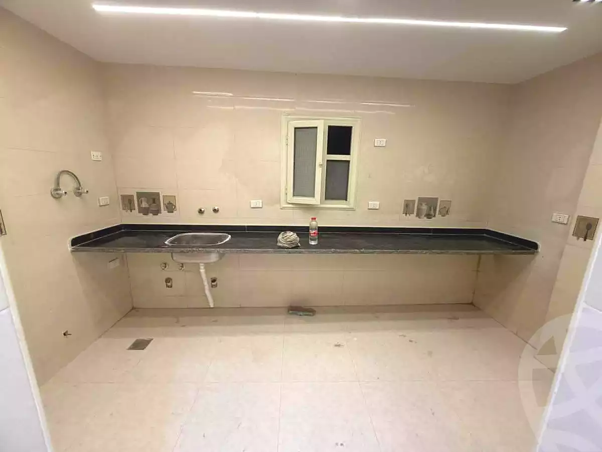 https://aqarmap.com.eg/en/listing/7356508-for-sale-alexandria-al-agamy-lbytsh-shahr-al-assal-st