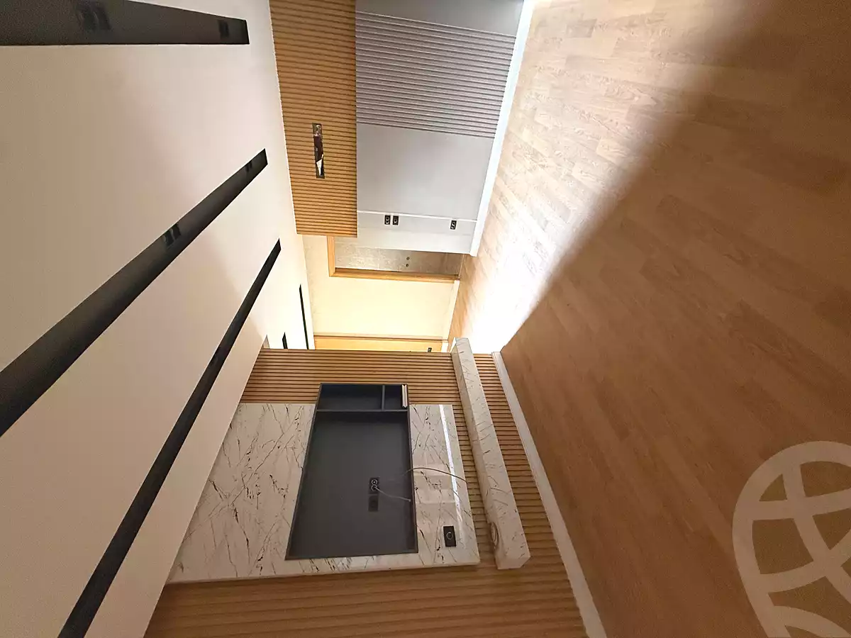 https://aqarmap.com.eg/ar/listing/7356514-for-rent-cairo-6th-of-october-lhsry