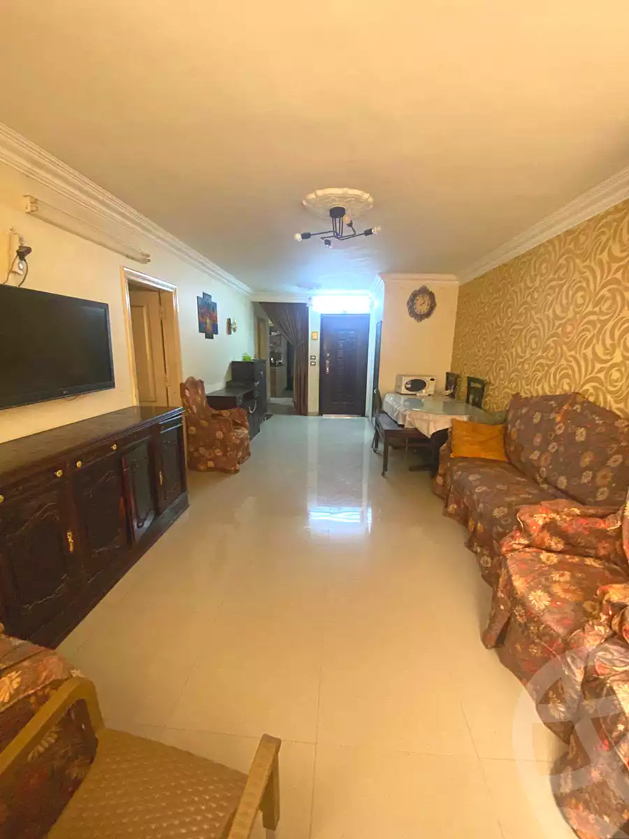 https://aqarmap.com.eg/ar/listing/7356764-for-sale-cairo-helwan-hadayek-helwan-nile-corniche-st