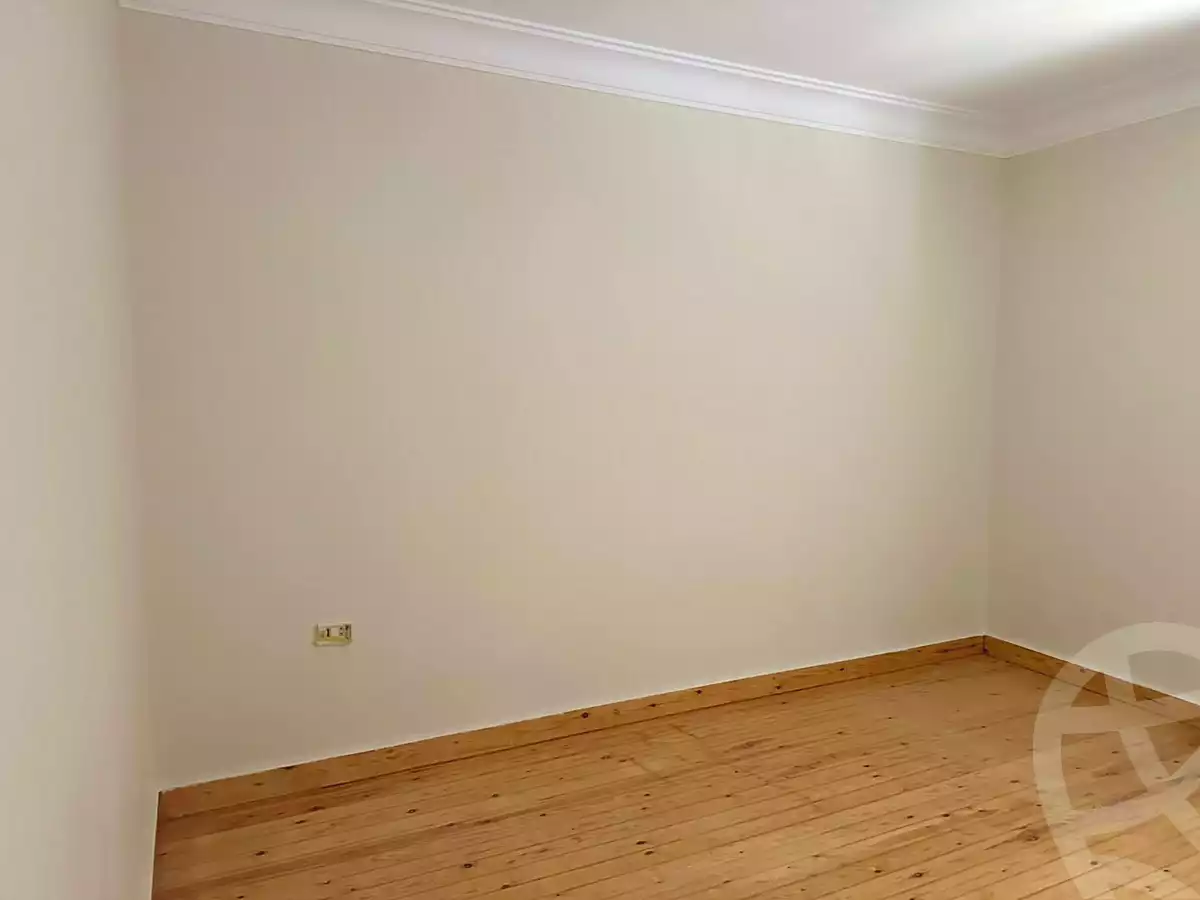 https://aqarmap.com.eg/ar/listing/7356970-for-sale-cairo-6th-of-october-el-ahyaa-neighborhood-5th-street-14