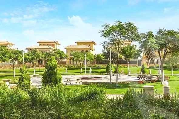 https://aqarmap.com.eg/en/listing/7357252-for-sale-cairo-new-cairo-compounds-hyde-park-parkway-hyde-park-compound