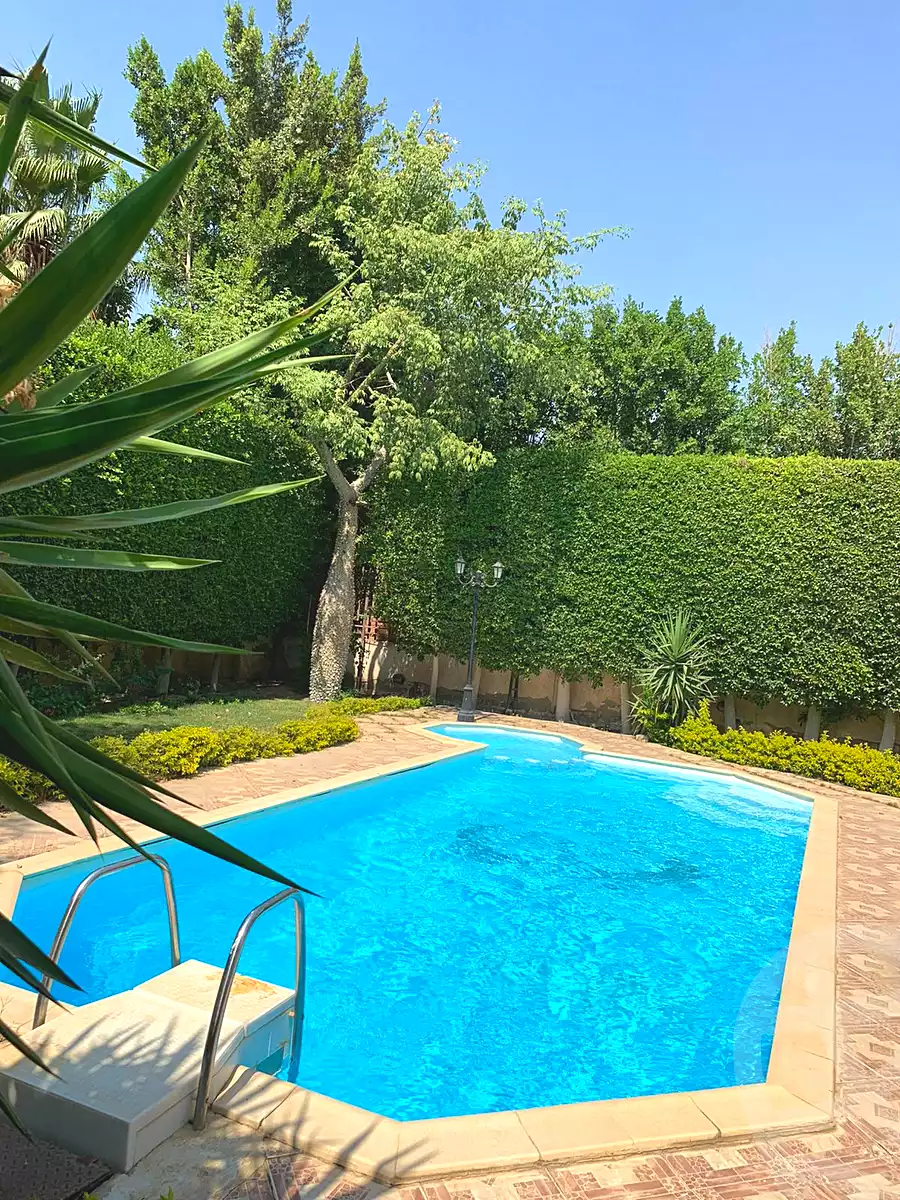 https://aqarmap.com.eg/en/listing/7357247-for-sale-cairo-el-shorouk-compounds-el-shorouk-2000