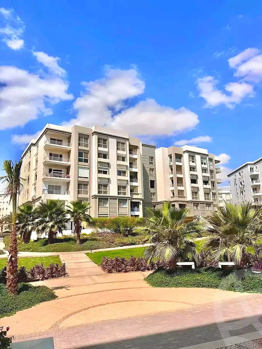 https://aqarmap.com.eg/ar/listing/7357278-for-sale-cairo-new-cairo-compounds-hyde-park-parkway-hyde-park-compound