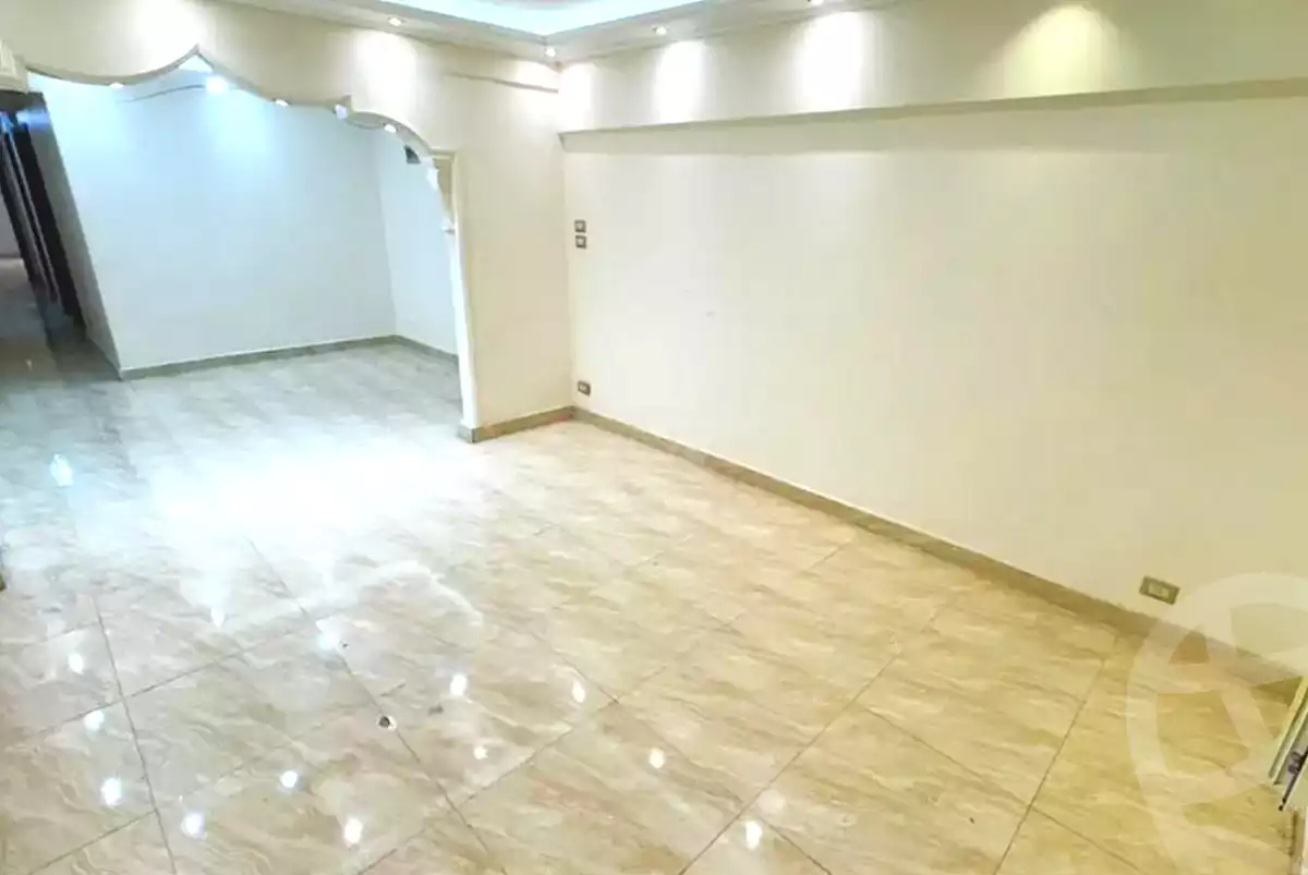 https://aqarmap.com.eg/en/listing/7357628-for-rent-alexandria-moharram-bey