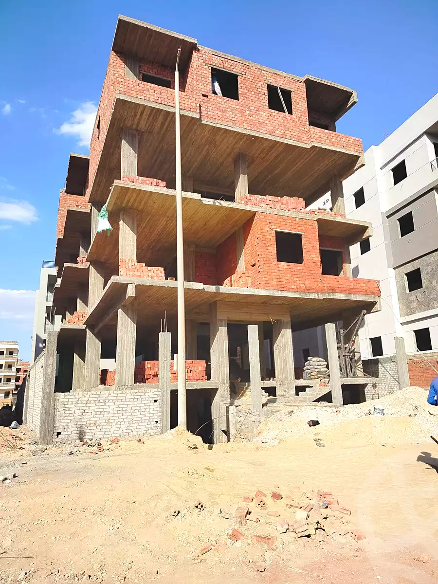 https://aqarmap.com.eg/en/listing/7354949-for-sale-cairo-6th-of-october-hadaeq-october-golden-square