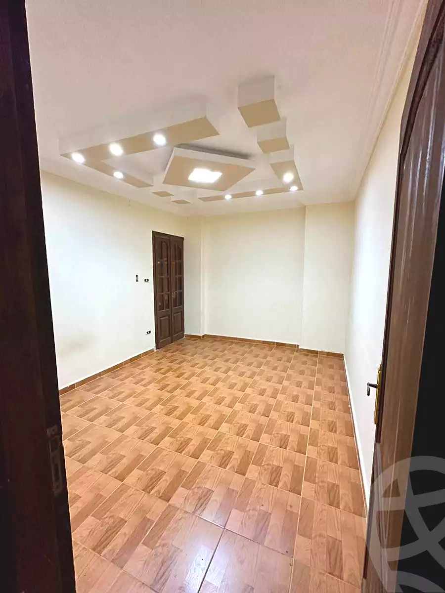 https://aqarmap.com.eg/en/listing/7357972-for-rent-alexandria-miami-el-sayed-radwan-st