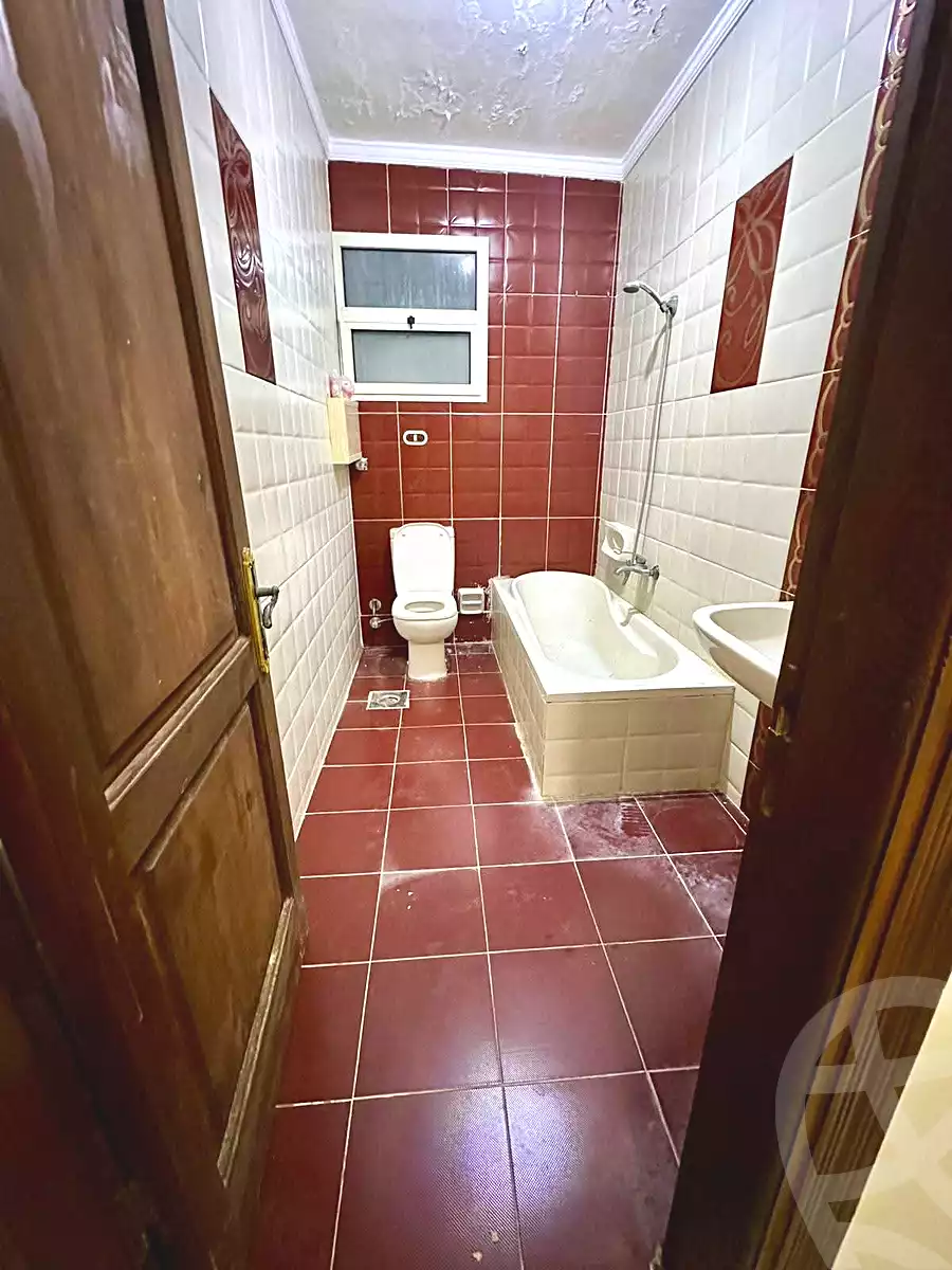 https://aqarmap.com.eg/en/listing/7357972-for-rent-alexandria-miami-el-sayed-radwan-st