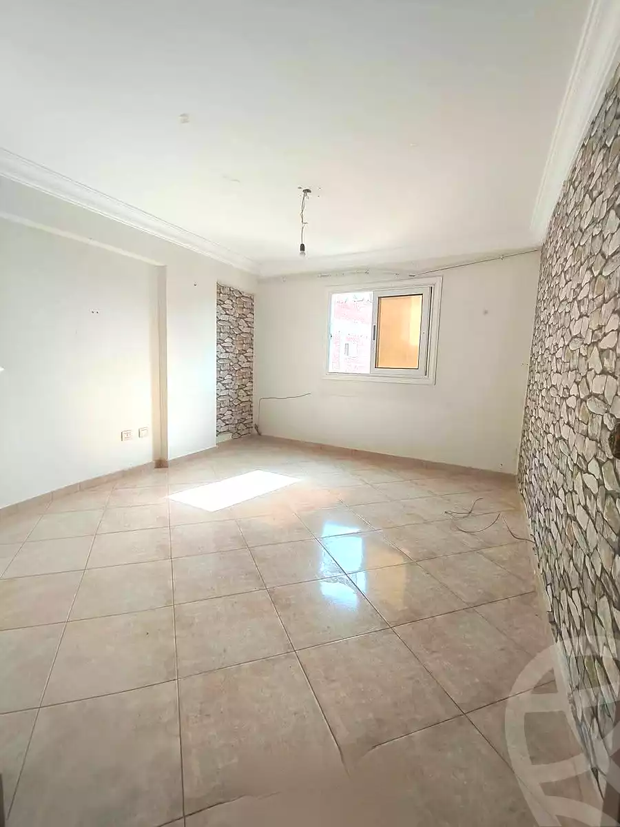 https://aqarmap.com.eg/ar/listing/7358023-for-sale-alexandria-sydy-bshr-sydy-bshr-bhry-gamal-abd-el-nasir-st
