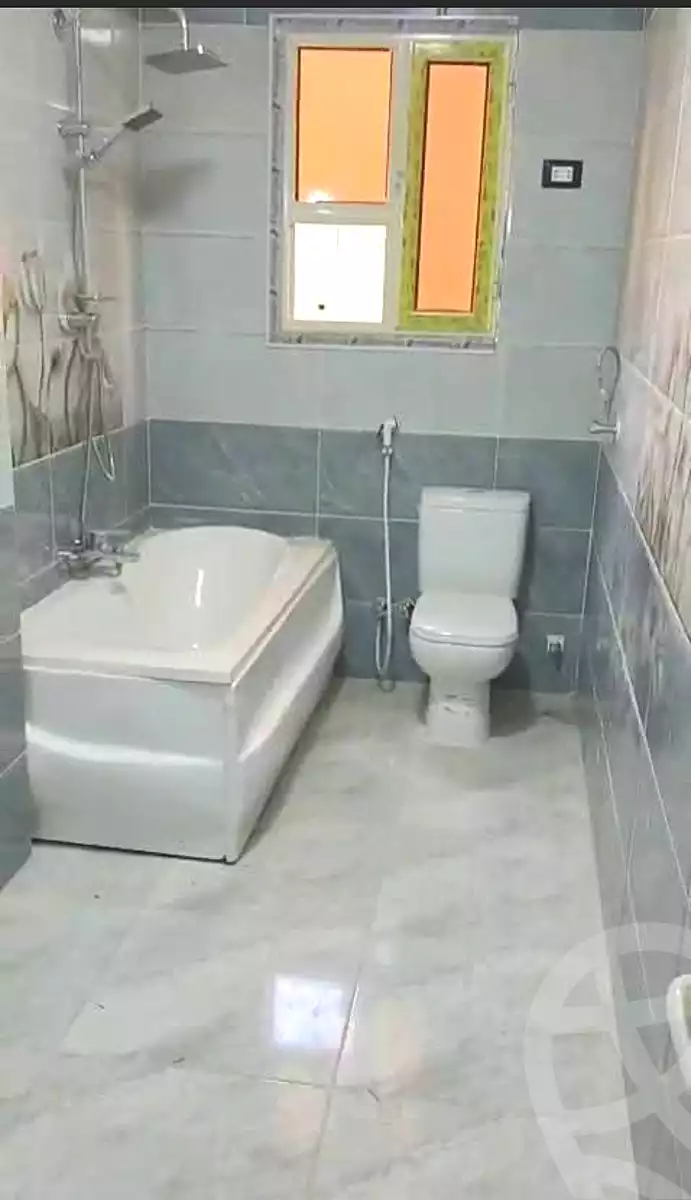 https://aqarmap.com.eg/en/listing/7358062-for-sale-cairo-el-haram-el-lebeny-soltan-khattab-st
