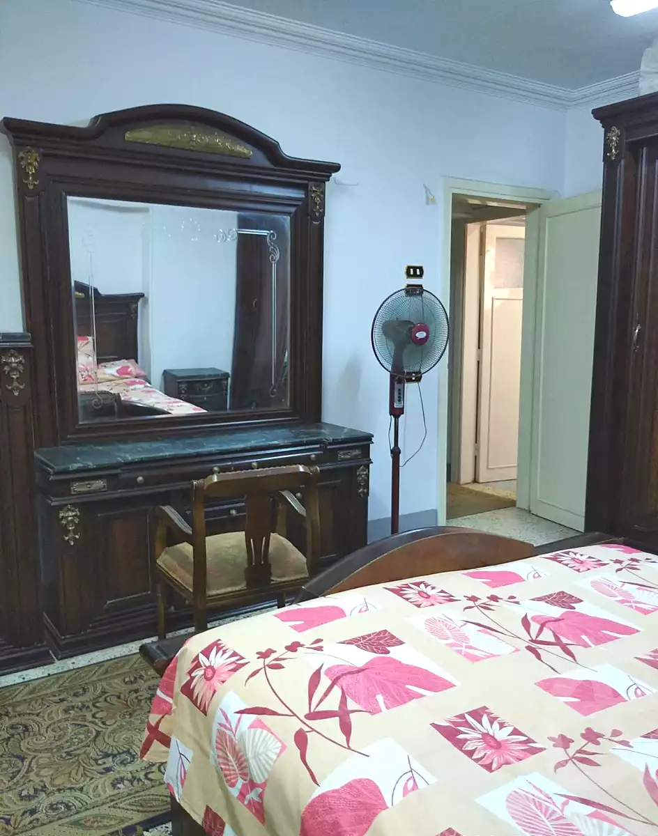 https://aqarmap.com.eg/ar/listing/7358234-for-rent-asyut-asyut-city-mohammed-fareed-reyad-sabekn-st