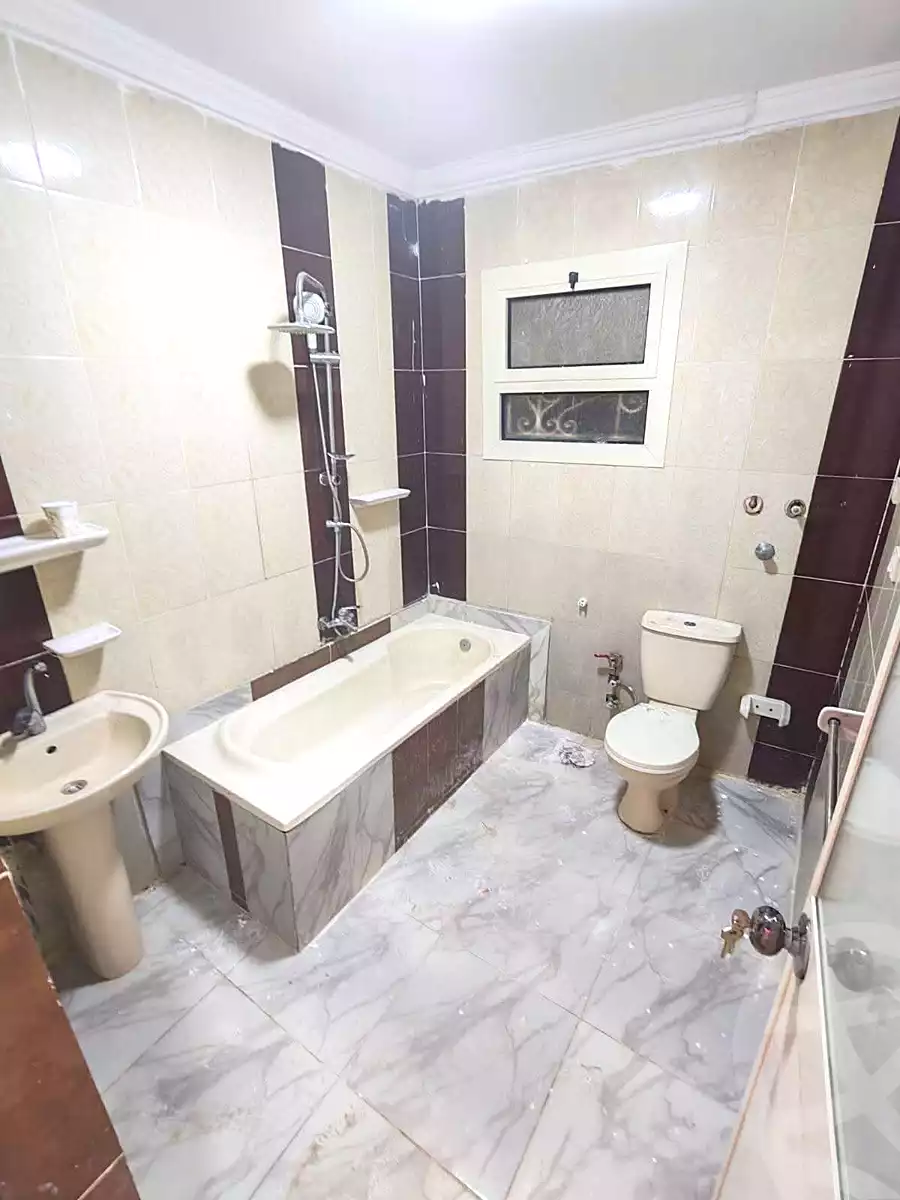 https://aqarmap.com.eg/ar/listing/7360023-for-sale-alexandria-al-agamy-el-hanouvel-radwan-st