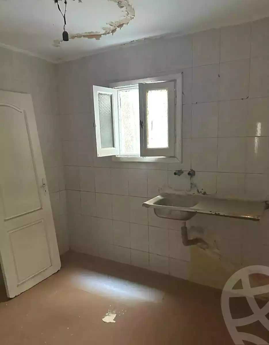 https://aqarmap.com.eg/en/listing/7360079-for-sale-alexandria-al-agamy-el-hanouvel